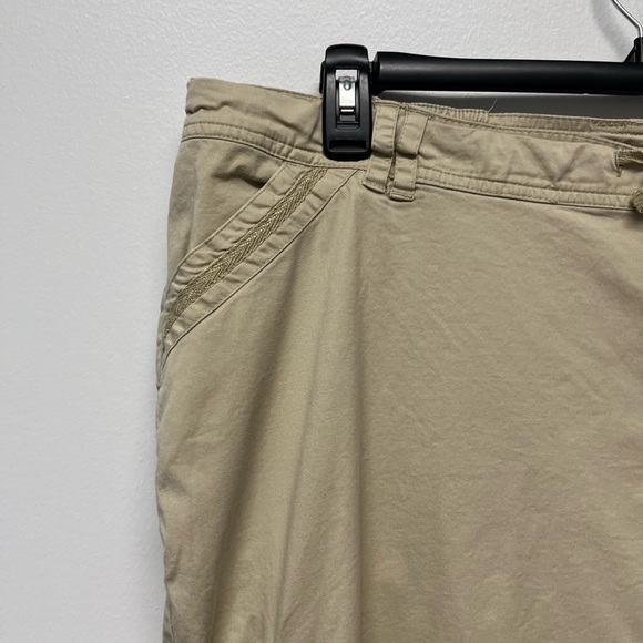 Plus Size Capri Pants - Picture 2 of 7